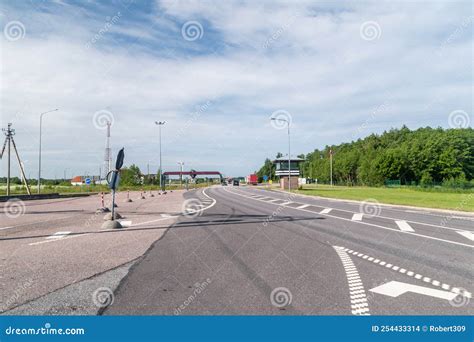 entry into latvia of vehicles.